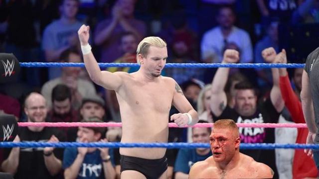 Lesnar loses two-minute house show match to Ellsworth