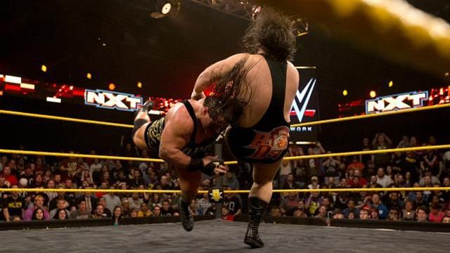 Rhyno blatantly steals Roman Reigns’ finisher