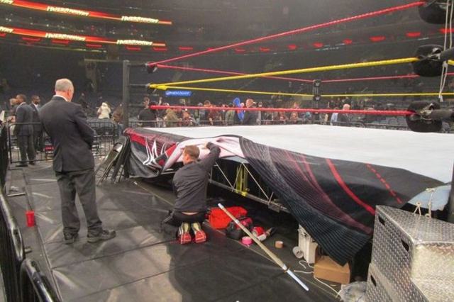 Tools required to assemble wrestling ring apparently include kendo stick