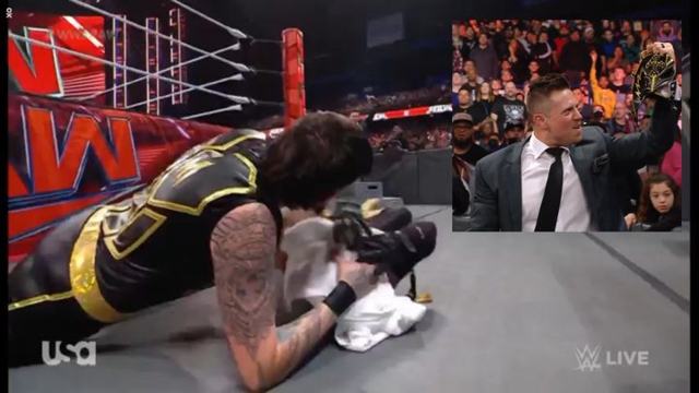 Dominik Mysterio finally sees his father’s face