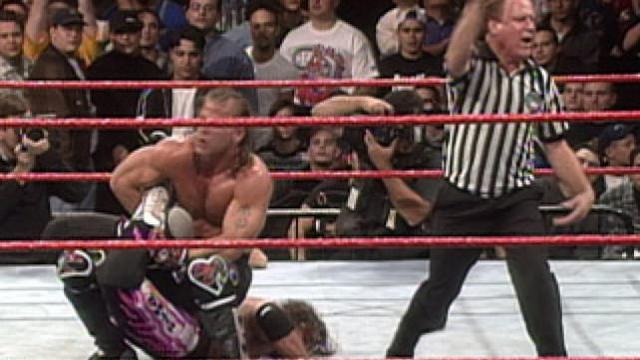 Instant replay reveals Bret Hart did not tap out in Montreal