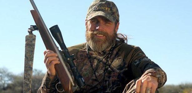 Balding middle-aged redneck still calls himself “Heartbreak Kid”