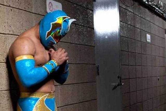 Recently released Sin Cara accidentally shows up for work