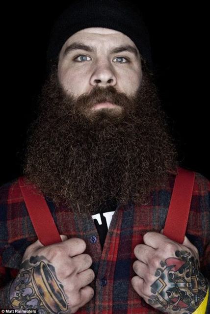 Redneck slob does amazing Bray Wyatt imitation without even trying