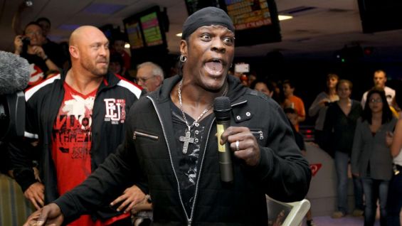 Next Monday’s Raw to feature bowling, chili cookoff, bingo tournament