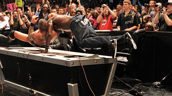 Spanish announce table to be inducted into WWE Hall of Fame