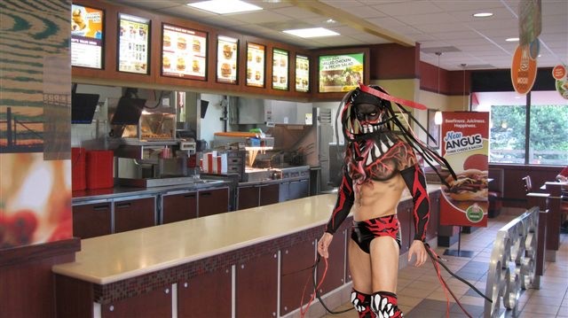 Finn Bálor makes jaw-dropping entrance at local Arby’s
