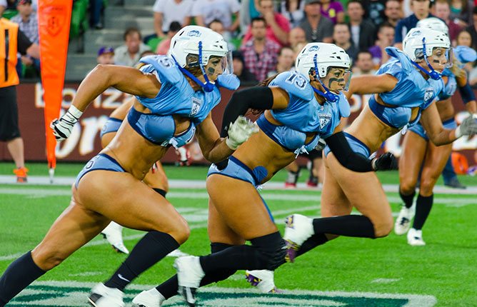 Following WWE’s lead, NFL announces all-women Super Bowl for 2020
