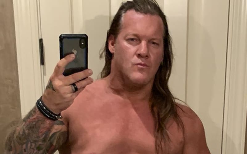 Chris Jericho takes time out of busy schedule to do meet-and-greet with his biggest fan in the mirror